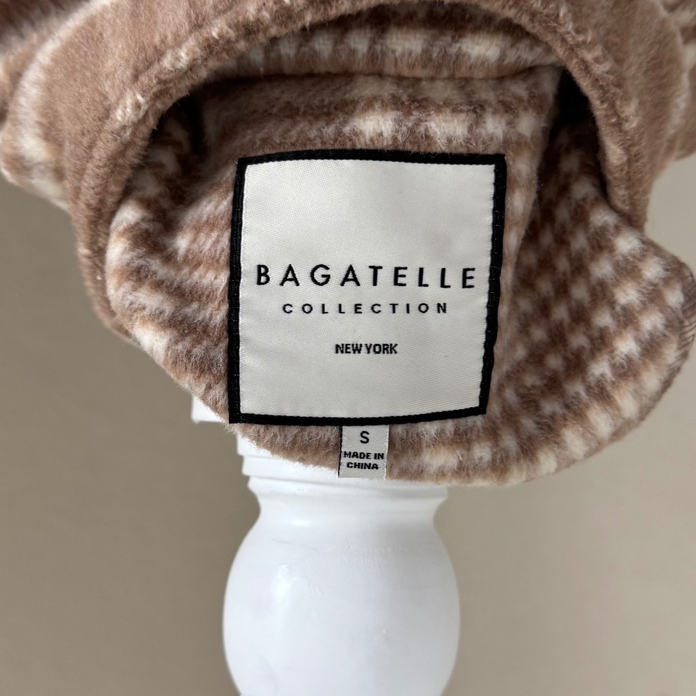 Plaid Patterned Flannel Like Jacket - image 4